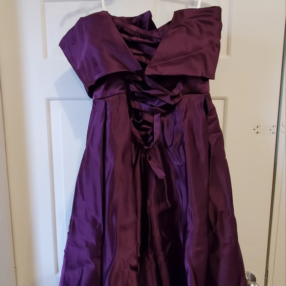 Purple tea length off the shoulder satin party dress size 2 - Picture 8 of 8
